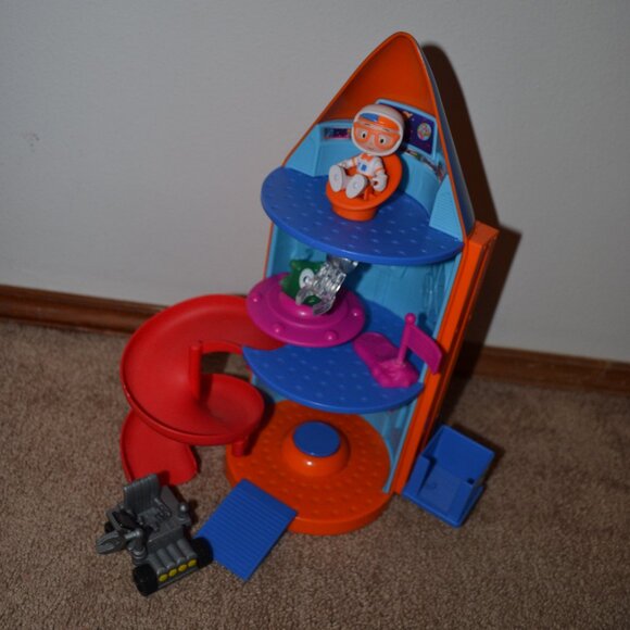 Blippi's Rocket Ship Large Playset Action Figurine Set - Picture 2 of 2